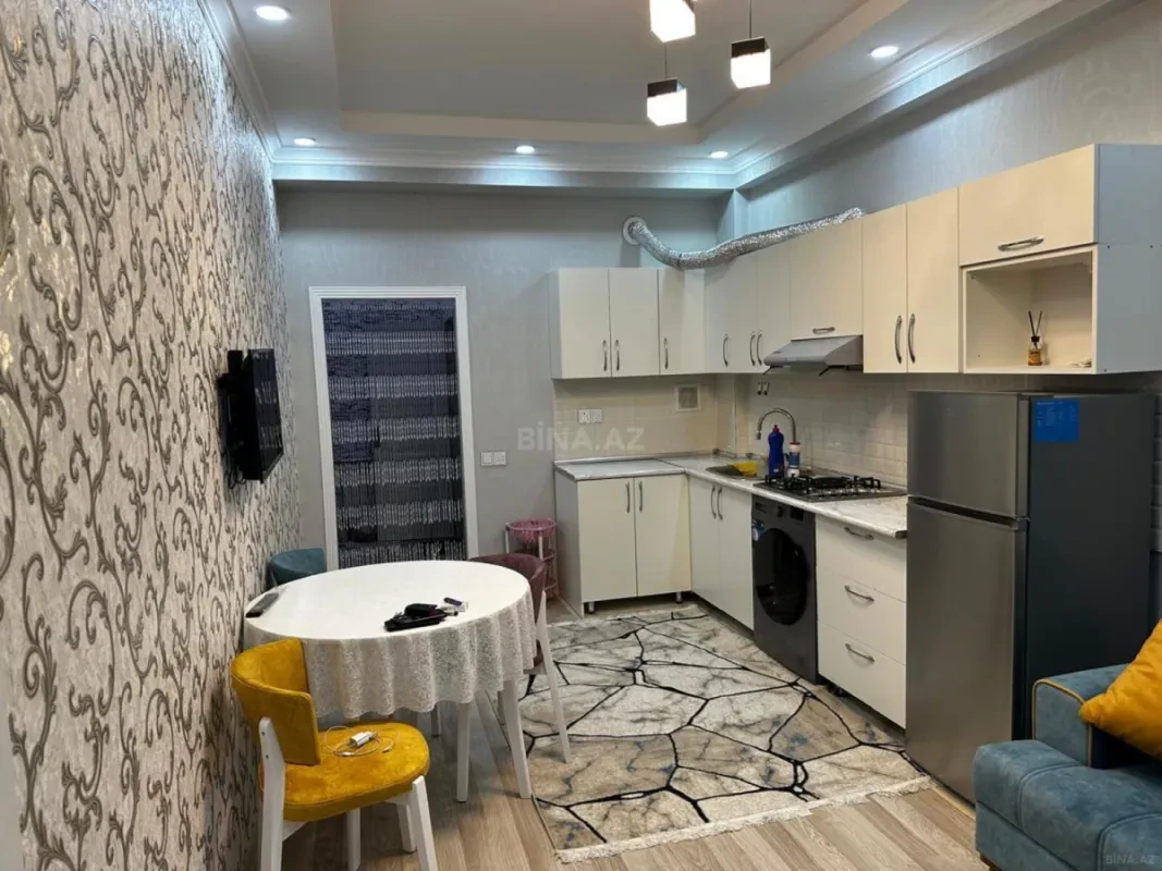 Kirayə verilir 2 otaqlı mənzil 70 m²