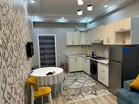 Kirayə verilir 2 otaqlı mənzil 70 m²