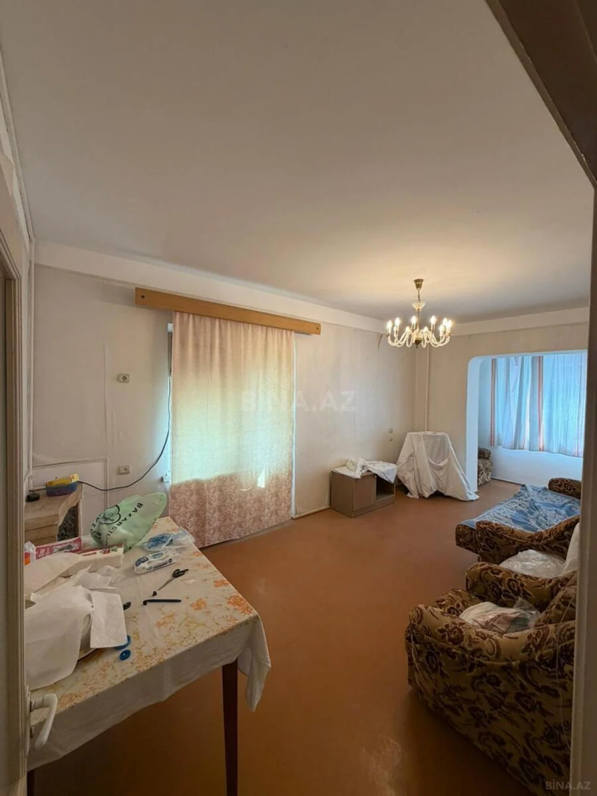 Satılır 4 otaqlı mənzil 100 m²
