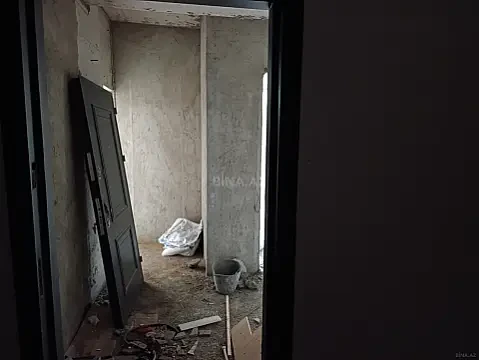 Satılır 2 otaqlı mənzil 77 m²