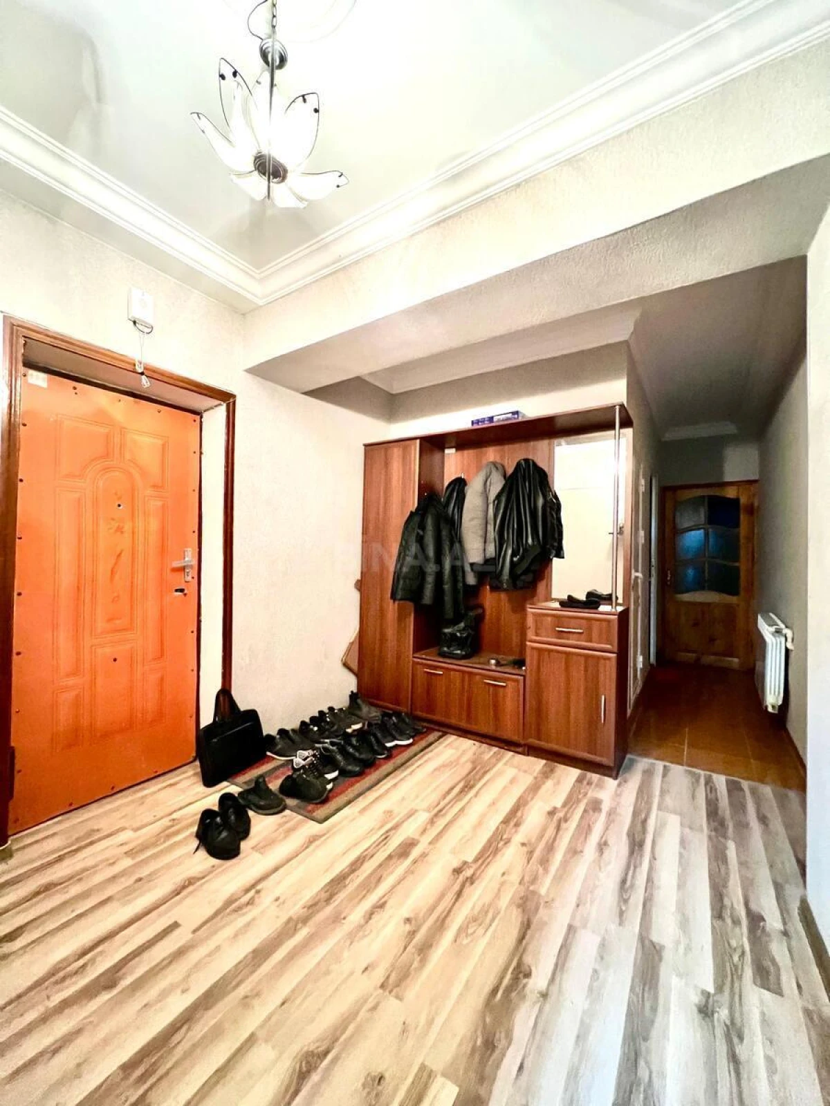 Satılır 3 otaqlı mənzil 105 m²