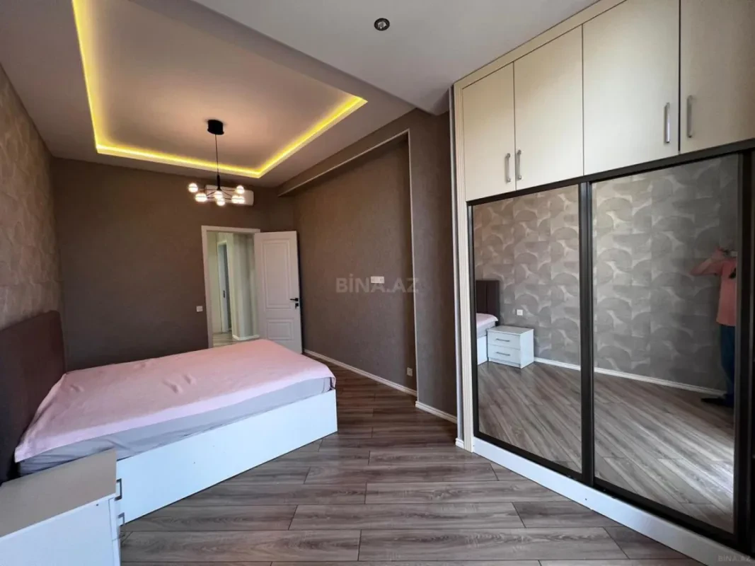 Kirayə verilir 3 otaqlı mənzil 130 m²
