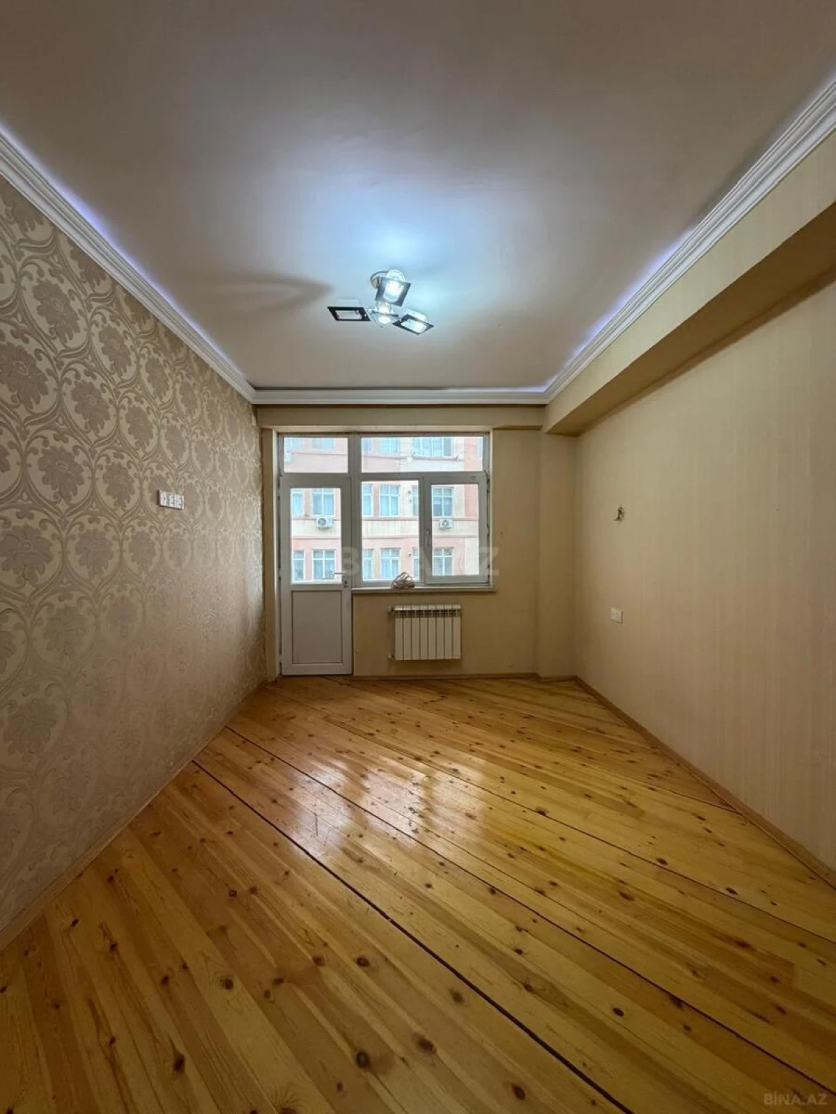 Satılır 2 otaqlı mənzil 80 m²