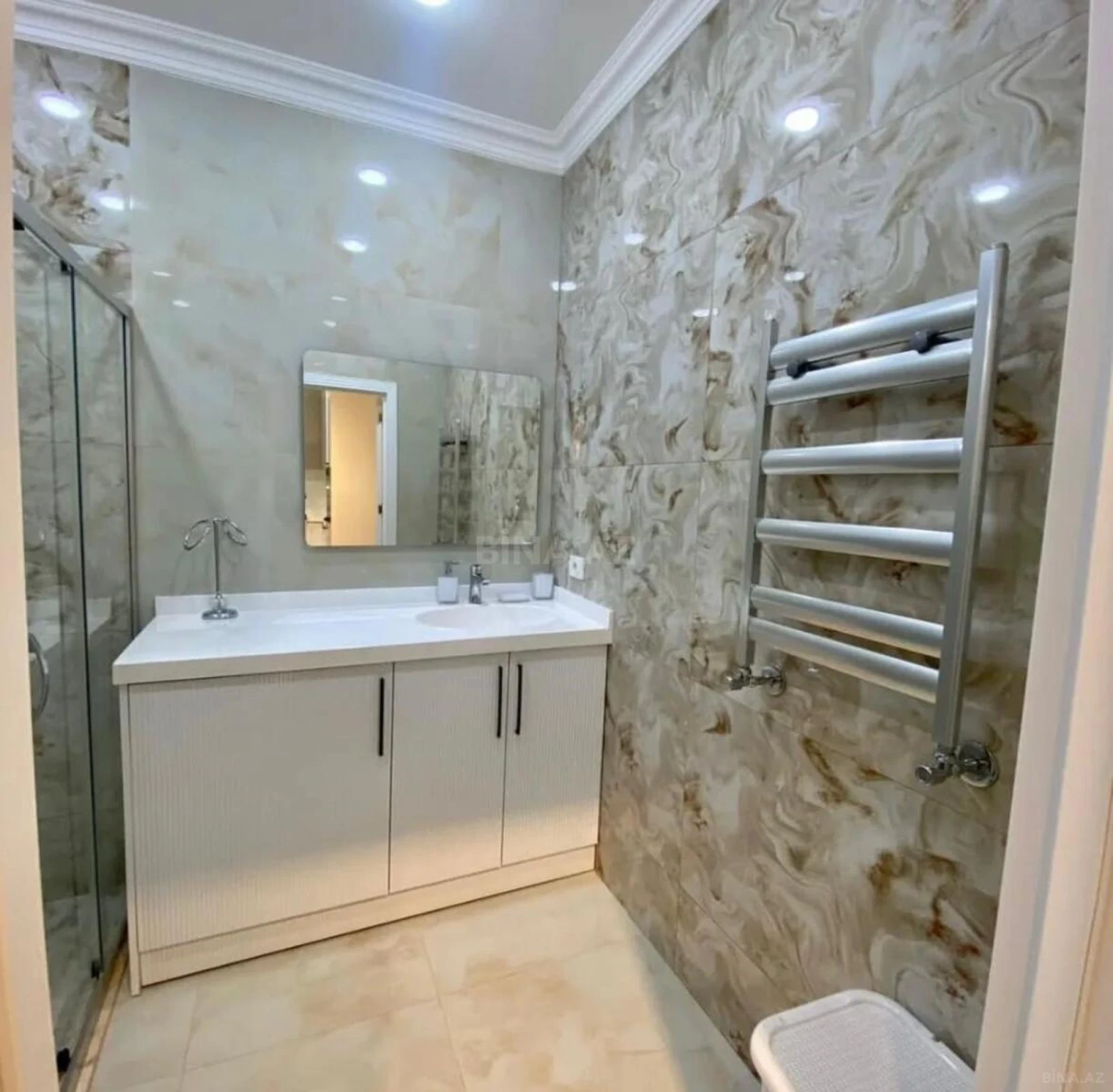 Satılır 3 otaqlı mənzil 85 m²