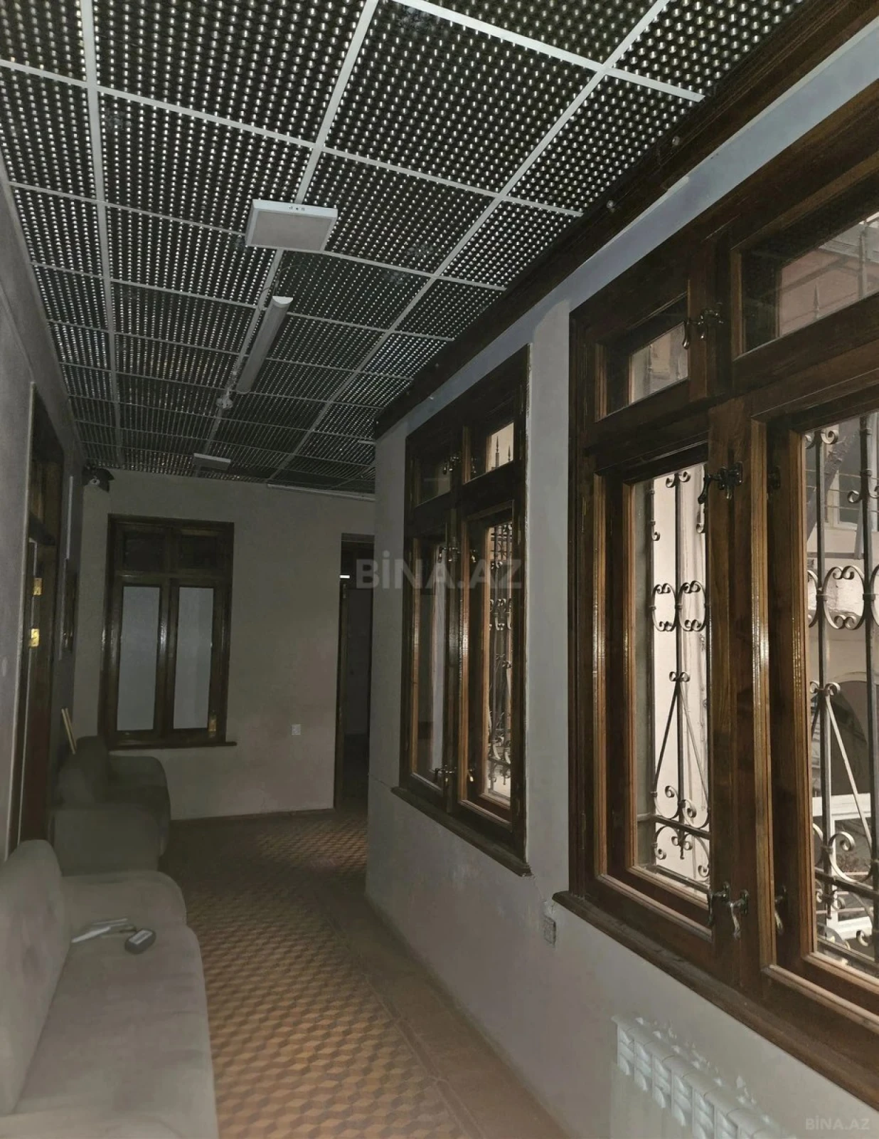 Kirayə verilir 5 otaqlı ofis 250 m²