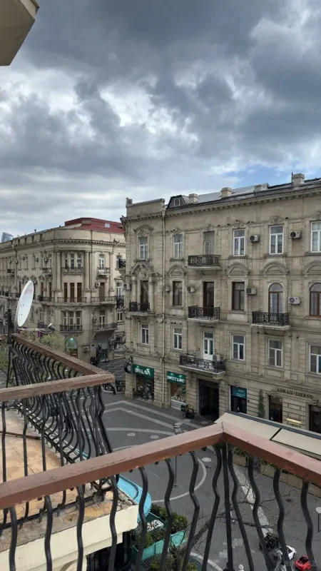 Kirayə verilir 3 otaqlı mənzil 100 m²