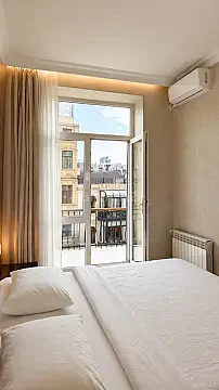 Kirayə verilir 3 otaqlı mənzil 100 m²