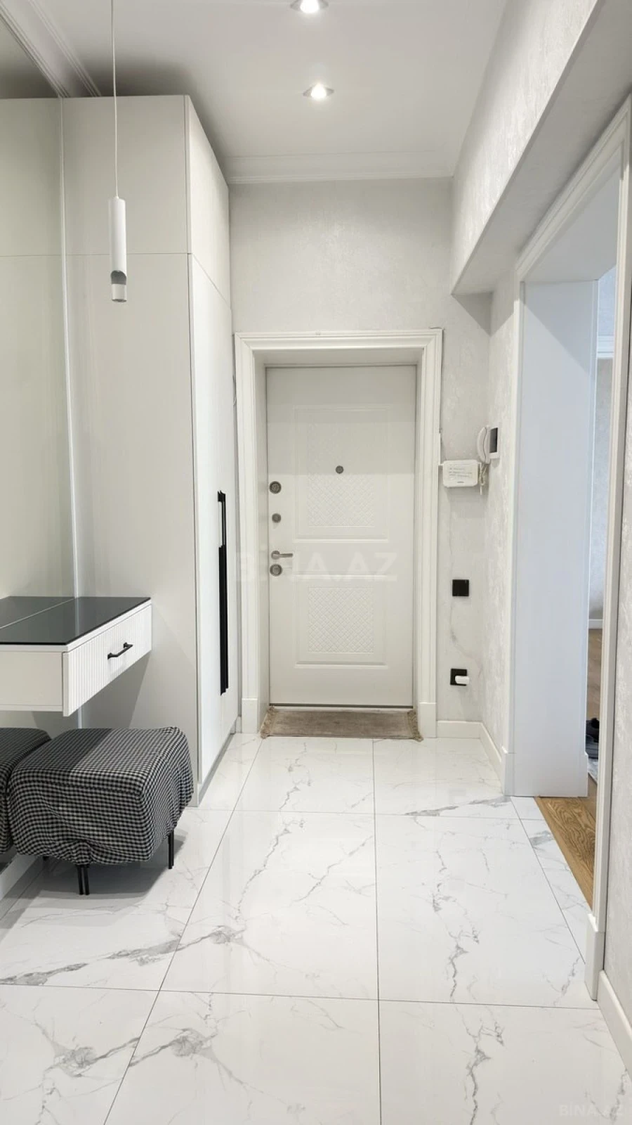 Kirayə verilir 3 otaqlı mənzil 100 m²
