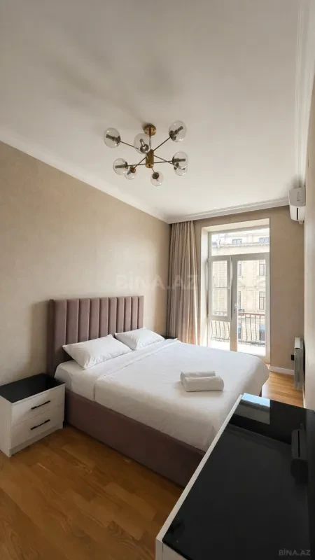 Kirayə verilir 3 otaqlı mənzil 100 m²