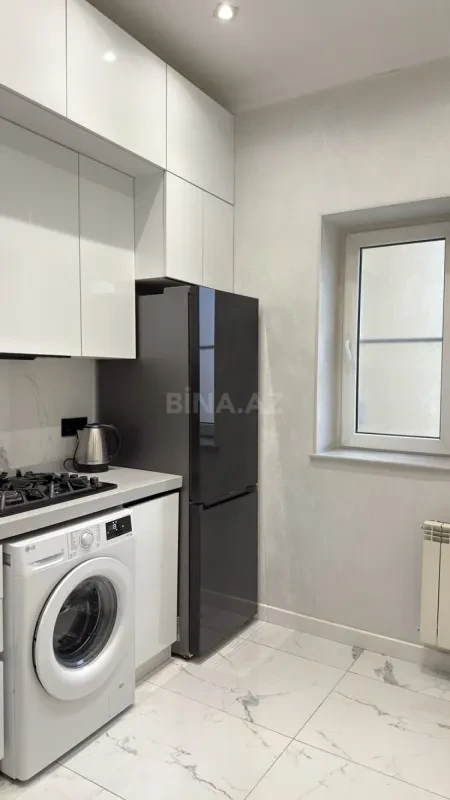 Kirayə verilir 3 otaqlı mənzil 100 m²