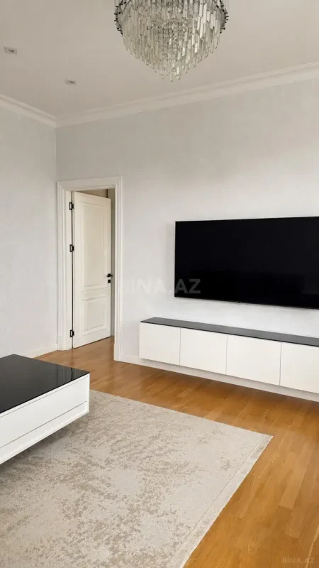 Kirayə verilir 3 otaqlı mənzil 100 m²
