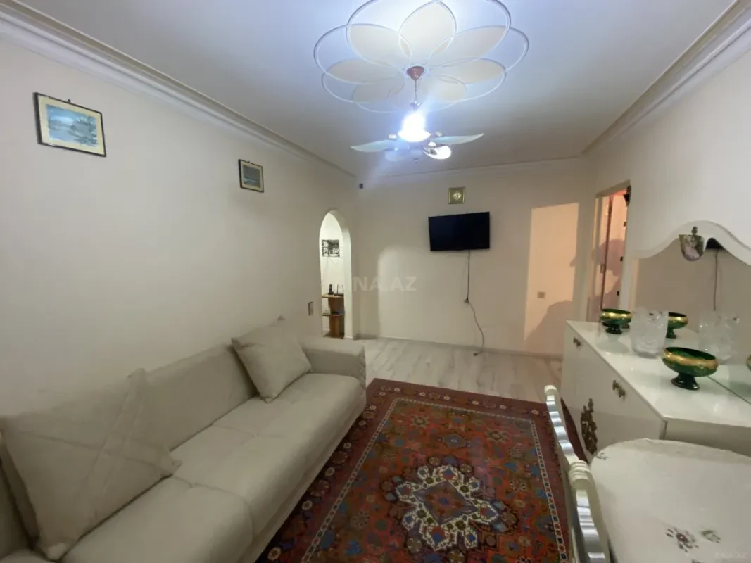 Satılır 2 otaqlı mənzil 50 m²