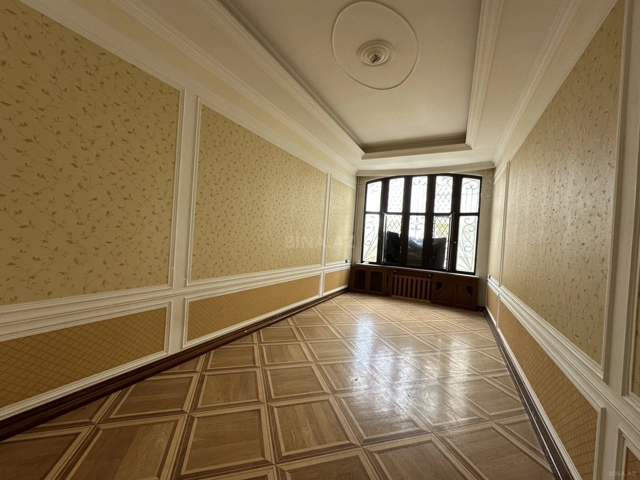 Satılır 7 otaqlı həyət evi 600 m²