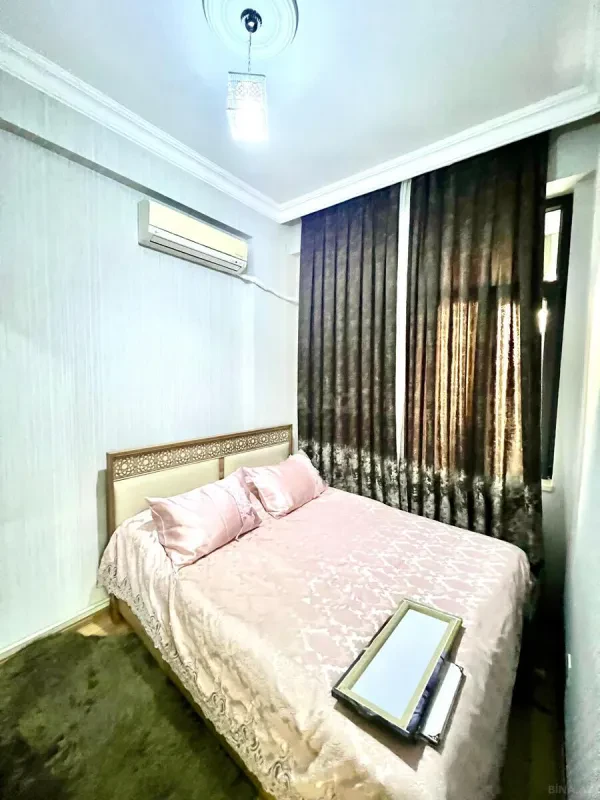 Satılır 2 otaqlı mənzil 56 m²