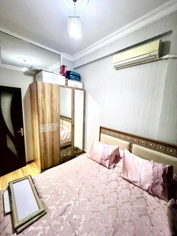 Satılır 2 otaqlı mənzil 56 m²