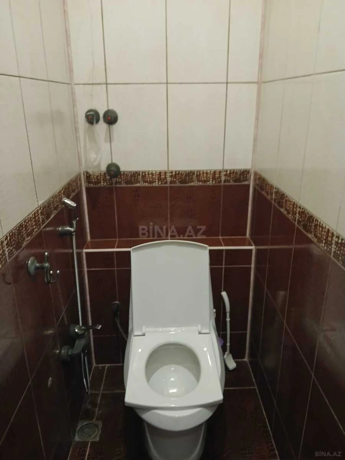 Kirayə verilir 3 otaqlı mənzil 130 m²