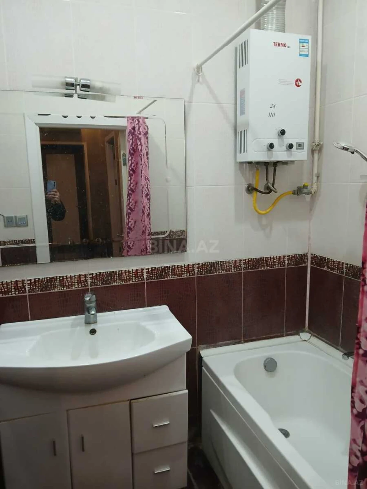 Kirayə verilir 3 otaqlı mənzil 130 m²
