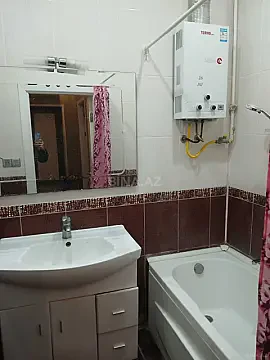 Kirayə verilir 3 otaqlı mənzil 130 m²