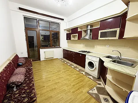 Kirayə verilir 1 otaqlı mənzil 57.5 m²
