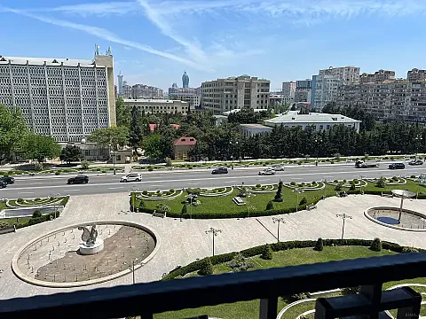 Kirayə verilir 1 otaqlı mənzil 57.5 m²