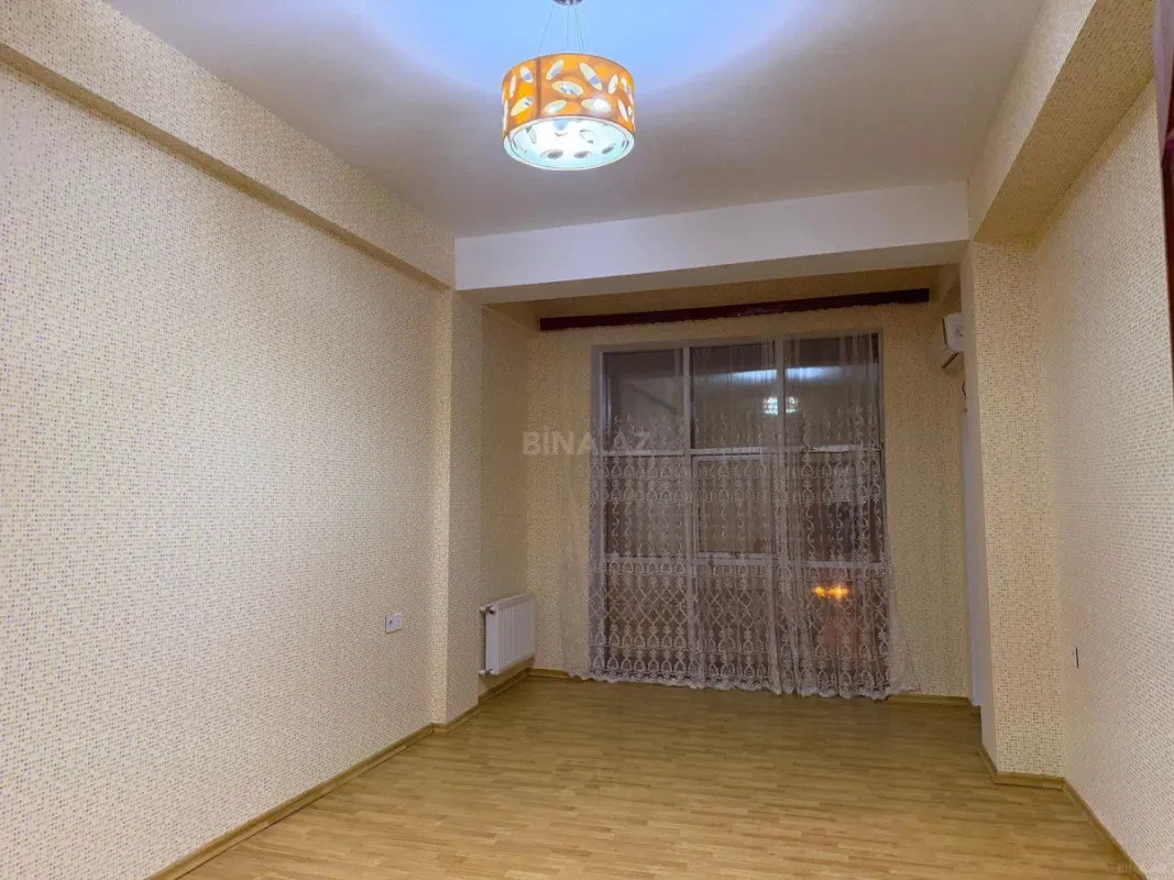 Kirayə verilir 1 otaqlı mənzil 57.5 m²