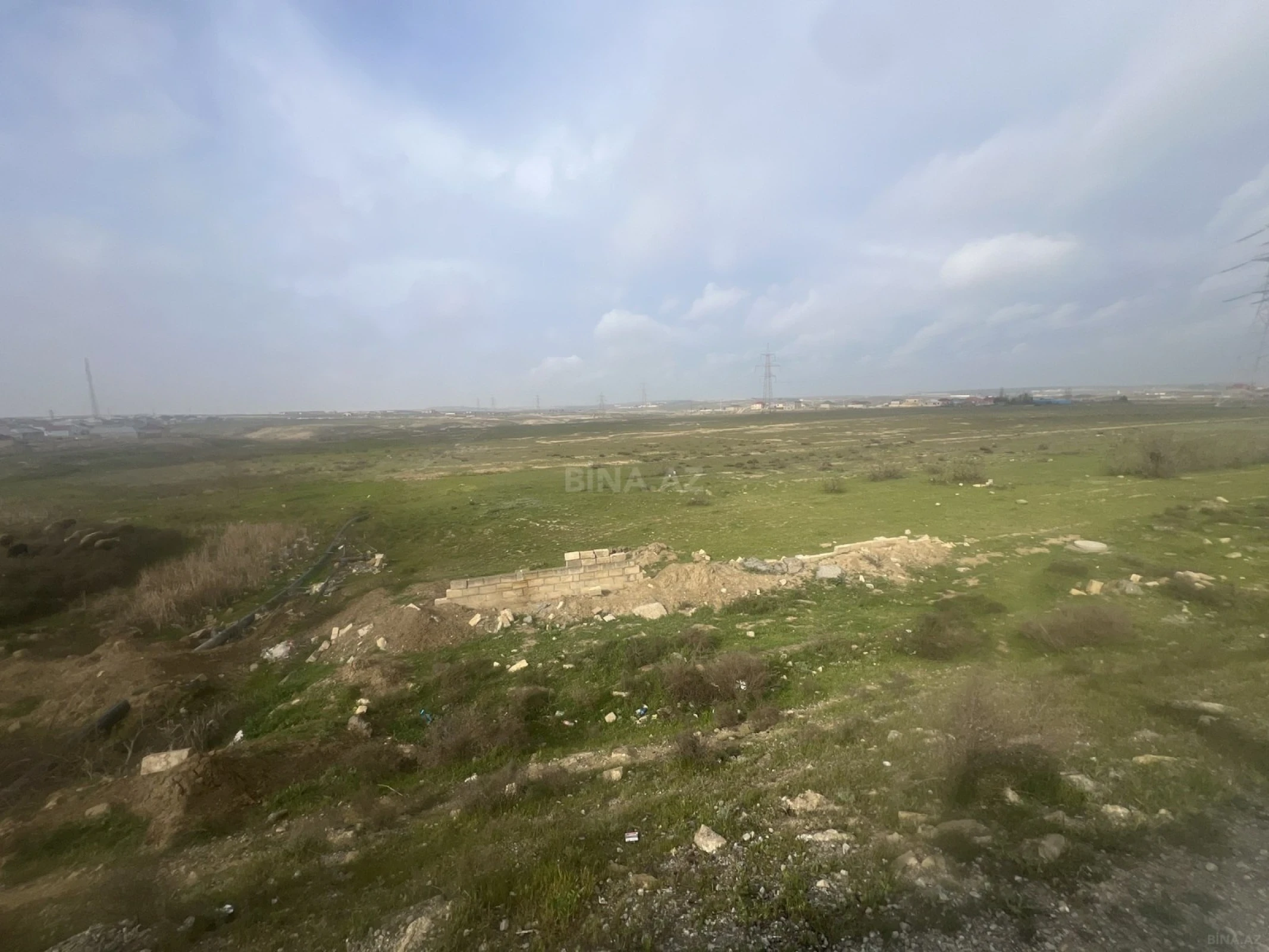 Satılır torpaq sahəsi 1800 m²