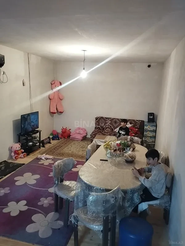 Satılır 3 otaqlı həyət evi 100 m²