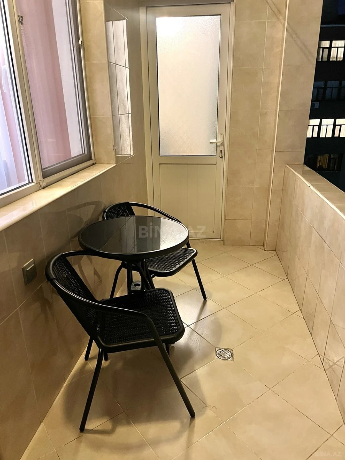 Kirayə verilir 2 otaqlı mənzil 58 m²