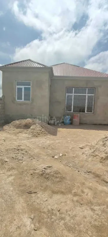 Satılır 4 otaqlı həyət evi 100 m²