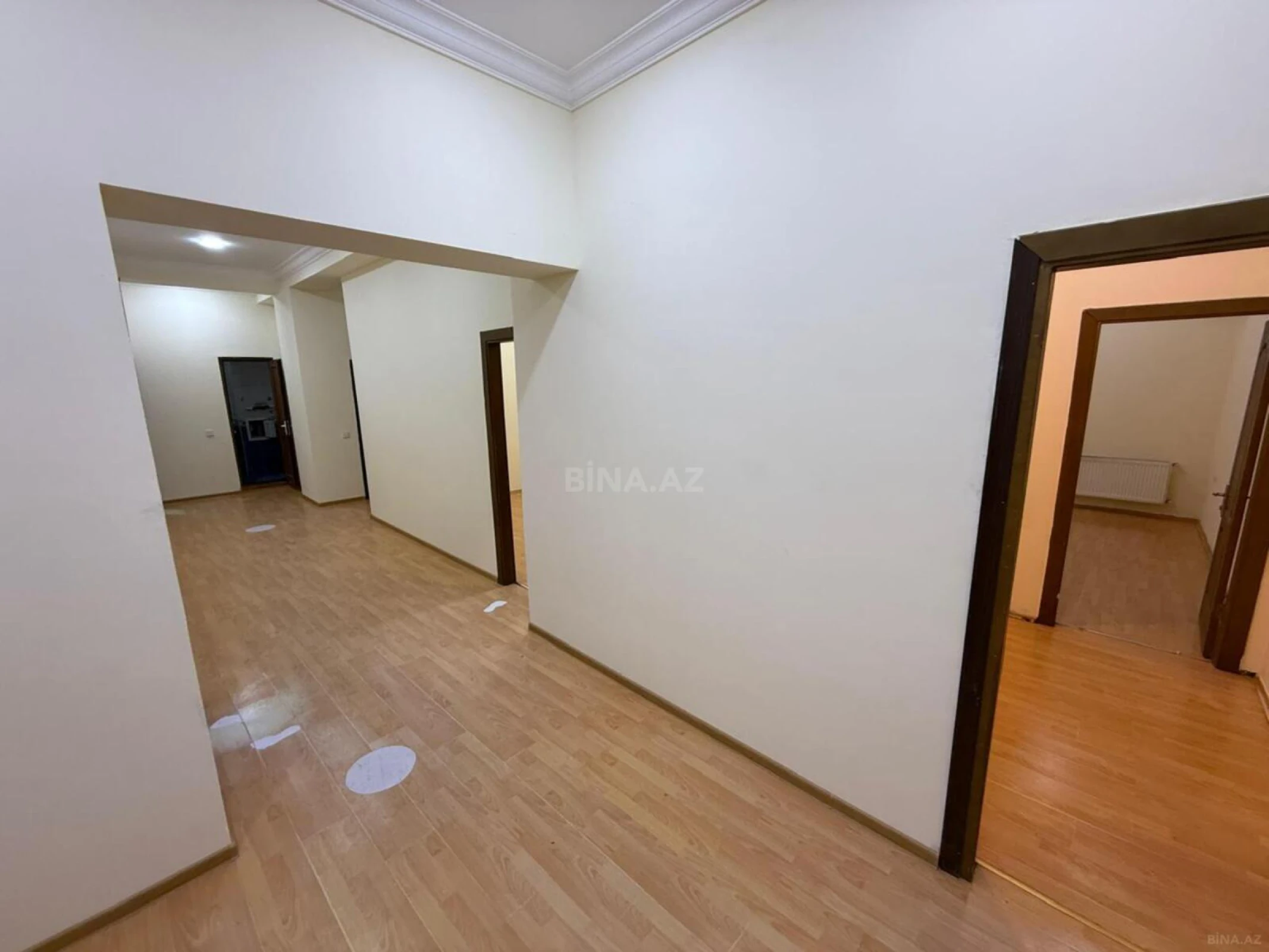 Kirayə verilir 11 otaqlı ofis 275 m²