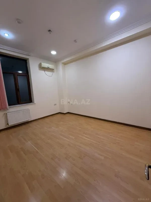 Kirayə verilir 11 otaqlı ofis 275 m²