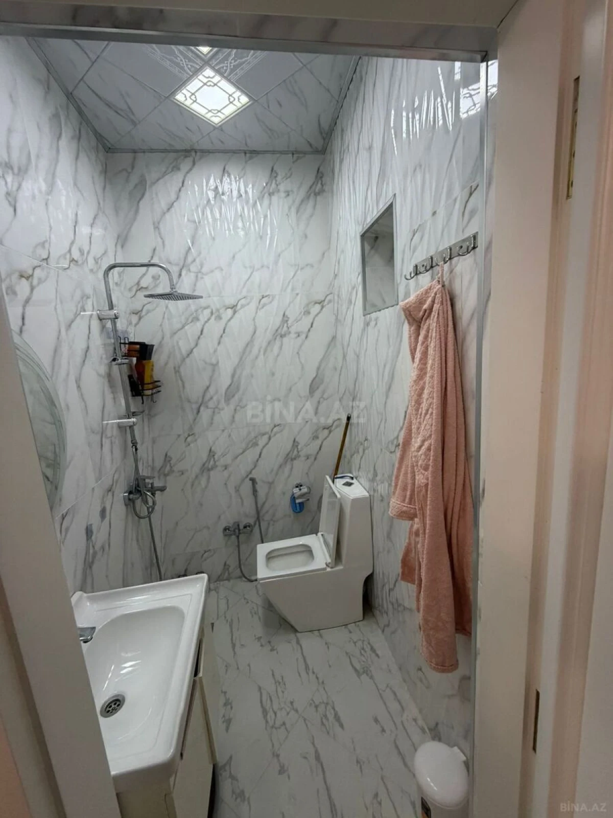 Satılır 4 otaqlı həyət evi 180 m²