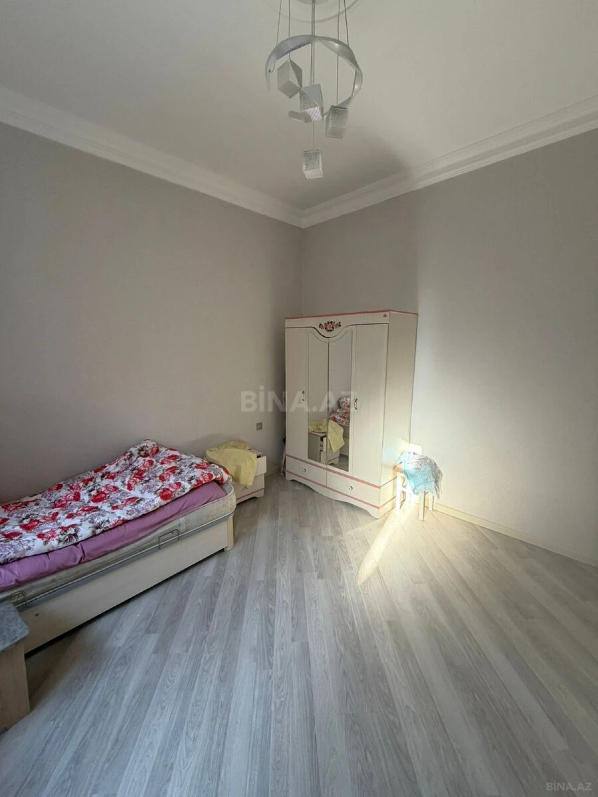 Satılır 4 otaqlı həyət evi 180 m²