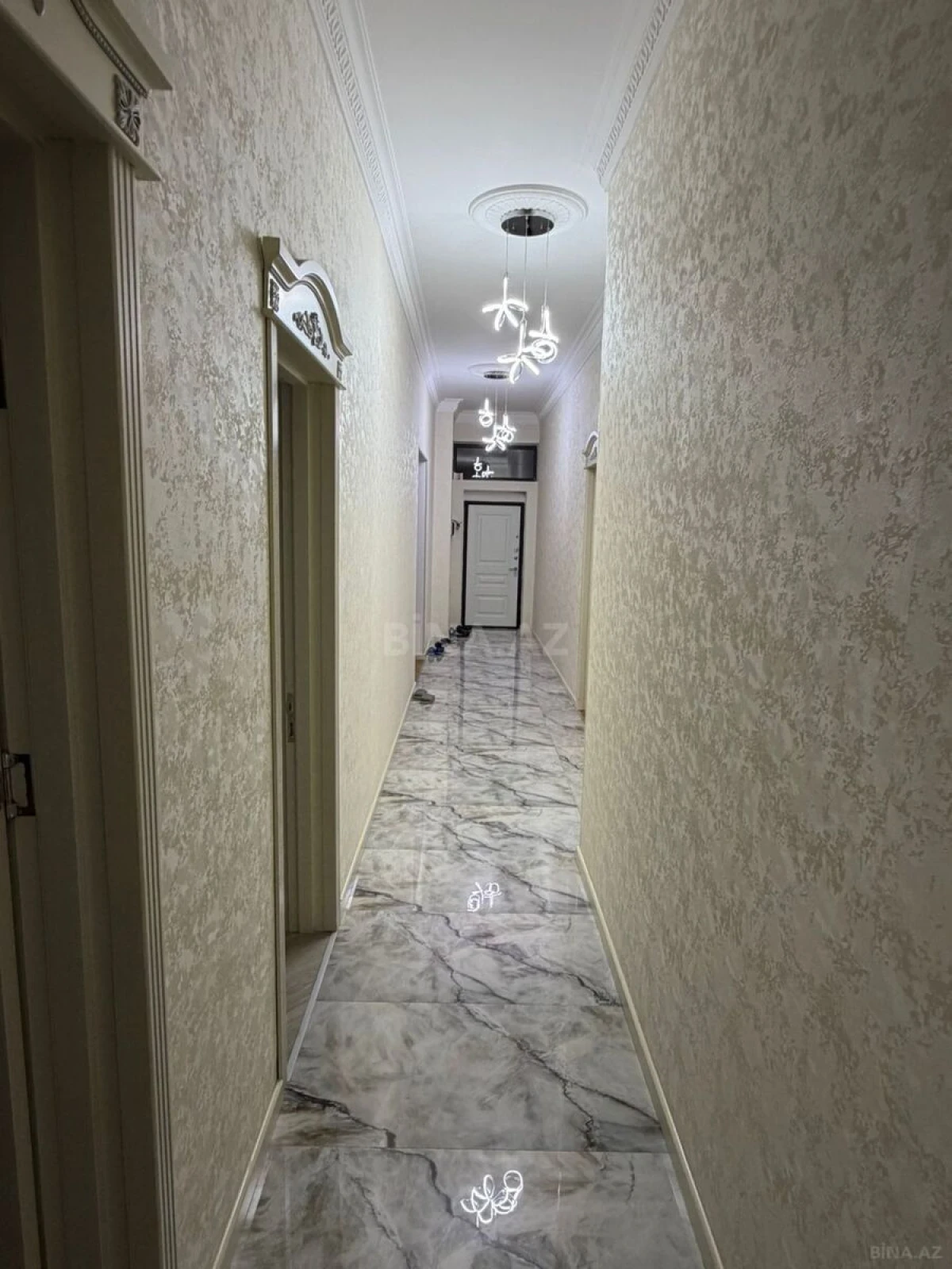 Satılır 4 otaqlı həyət evi 180 m²