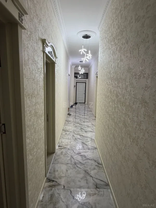 Satılır 4 otaqlı həyət evi 180 m²