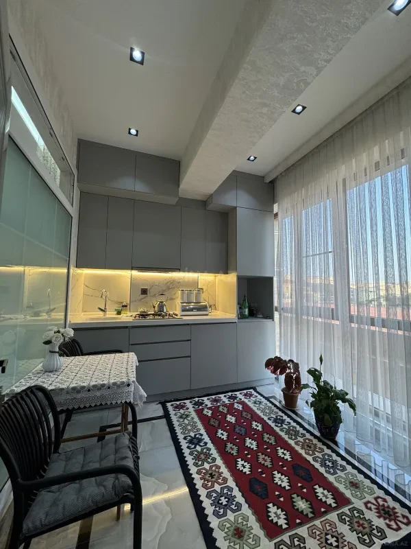 Satılır 2 otaqlı mənzil 55 m²