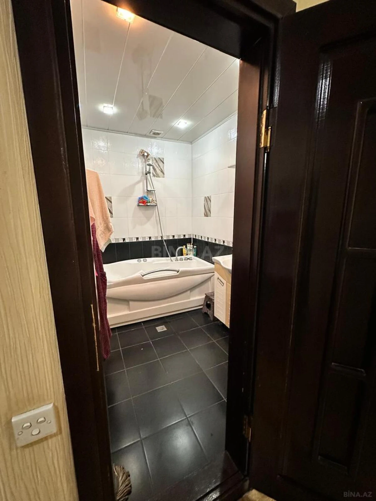 Satılır 3 otaqlı mənzil 100 m²
