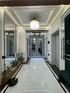 Satılır 3 otaqlı mənzil 165 m²