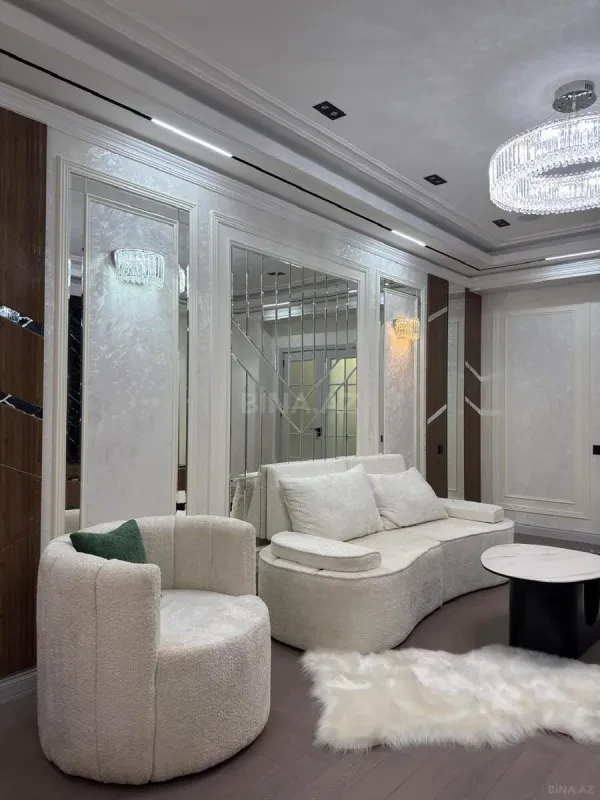 Satılır 3 otaqlı mənzil 165 m²