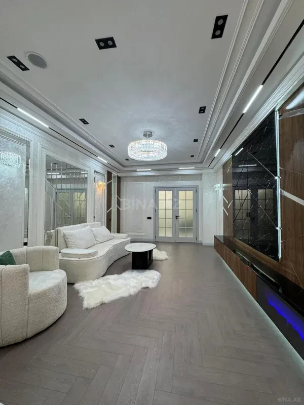 Satılır 3 otaqlı mənzil 165 m²