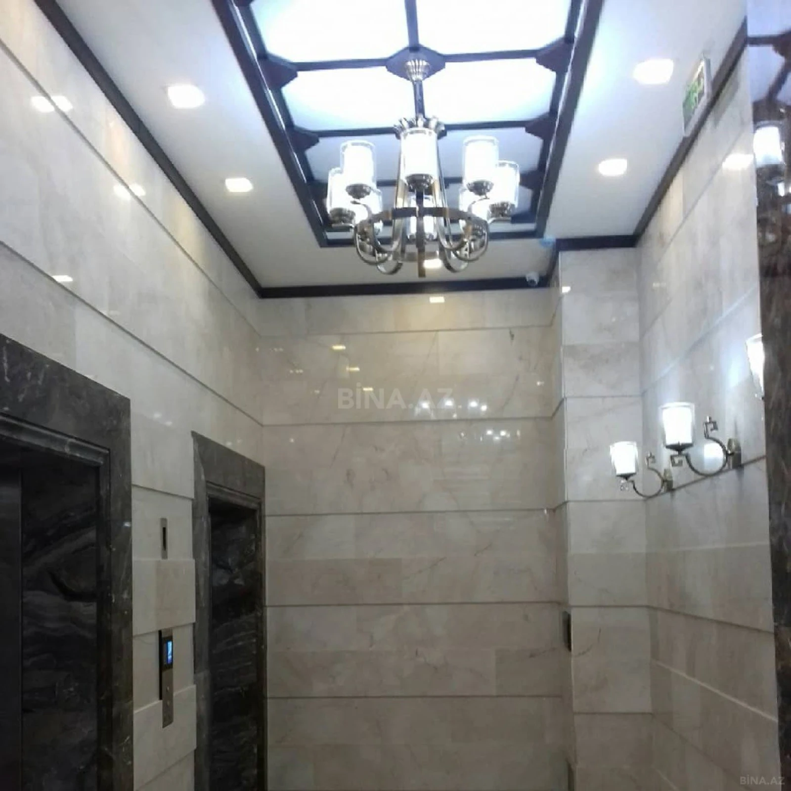 Satılır 3 otaqlı mənzil 185 m²