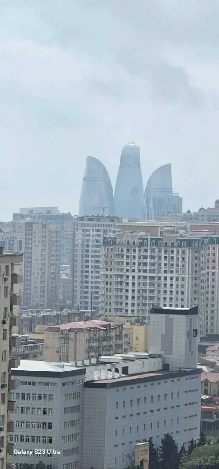 Satılır 2 otaqlı mənzil 105 m²