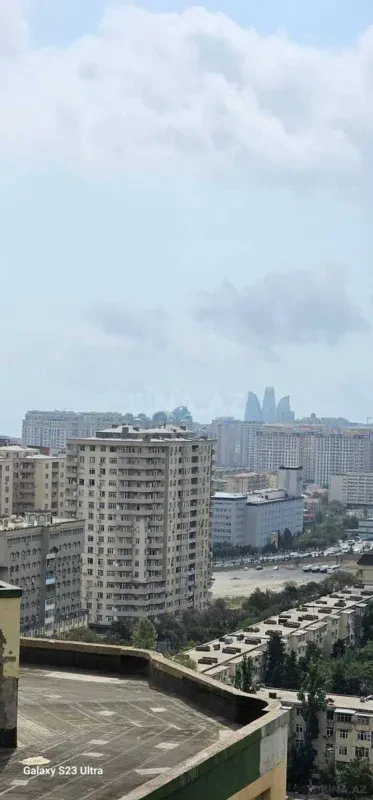 Satılır 2 otaqlı mənzil 105 m²