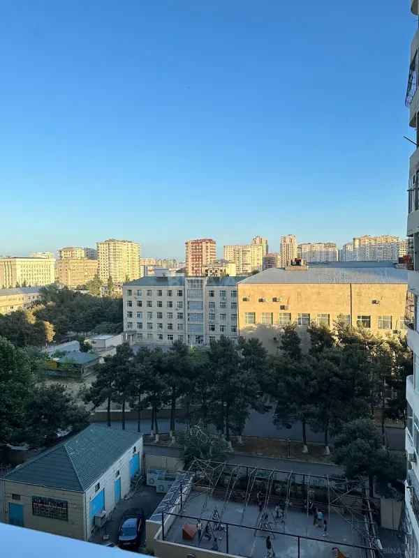 Satılır 2 otaqlı mənzil 105 m²