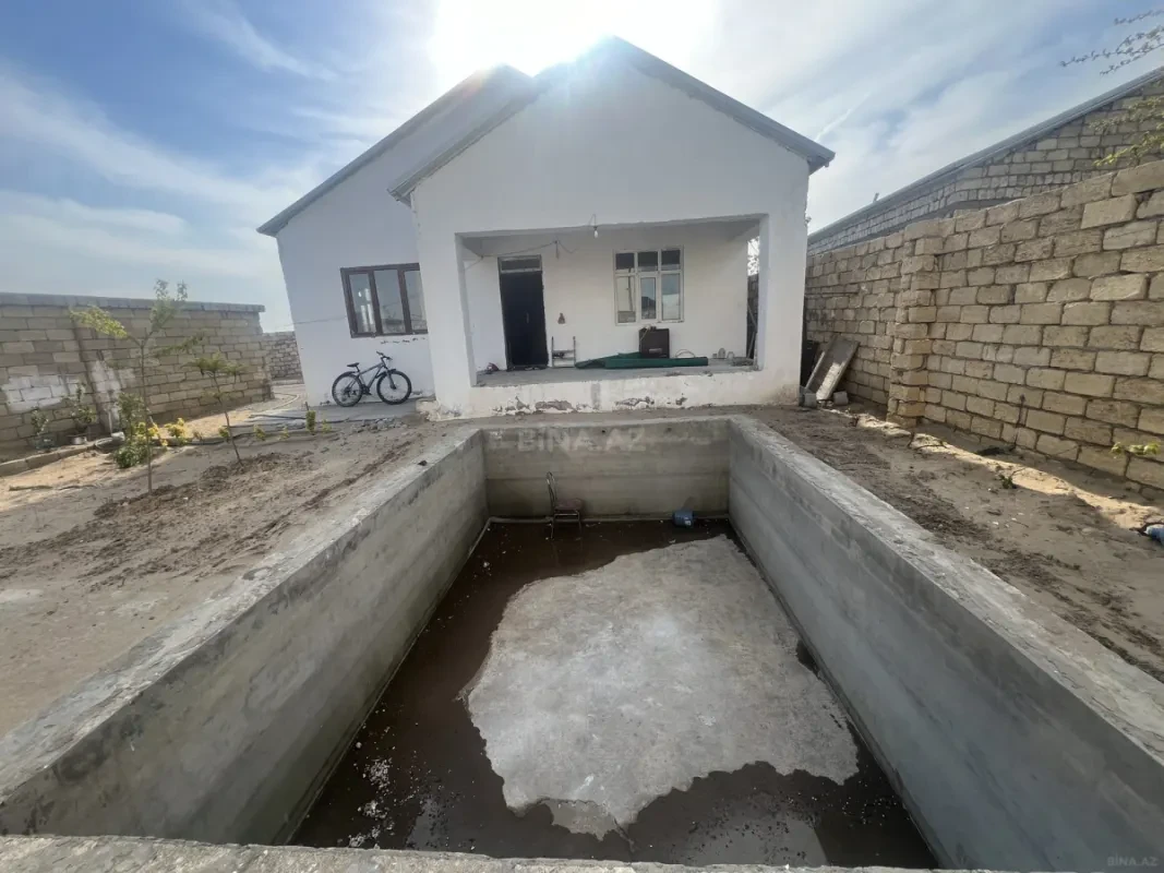 Satılır 3 otaqlı həyət evi 128 m²