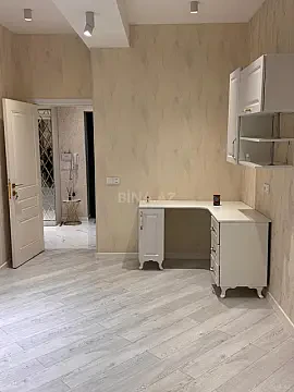 Kirayə verilir 3 otaqlı mənzil 94 m²