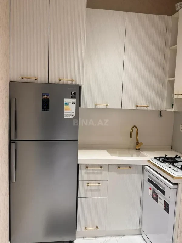 Kirayə verilir 3 otaqlı mənzil 94 m²