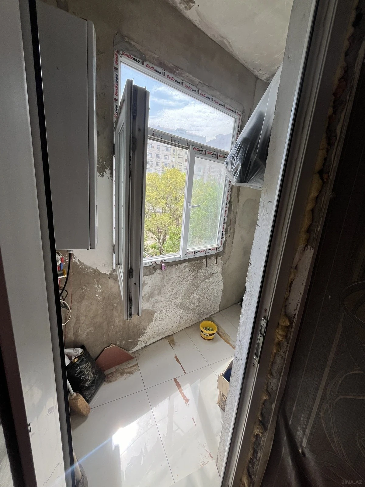 Kirayə verilir 3 otaqlı mənzil 70 m²