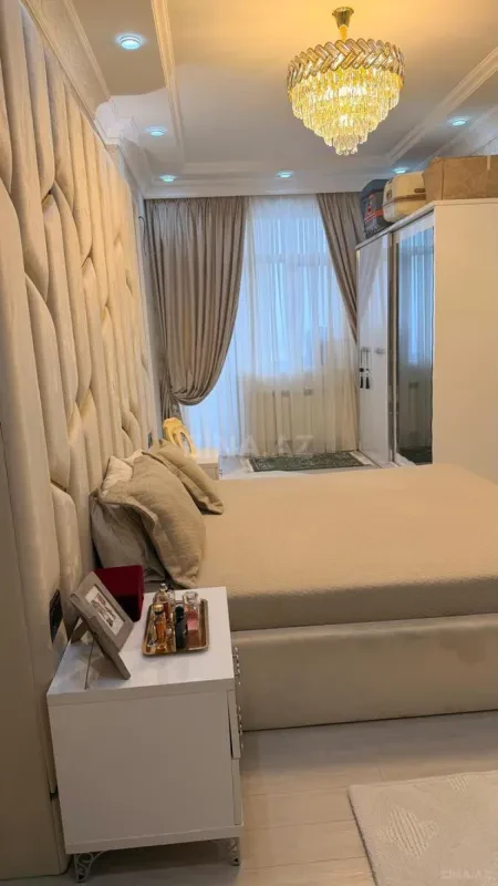 Kirayə verilir 4 otaqlı mənzil 185 m²