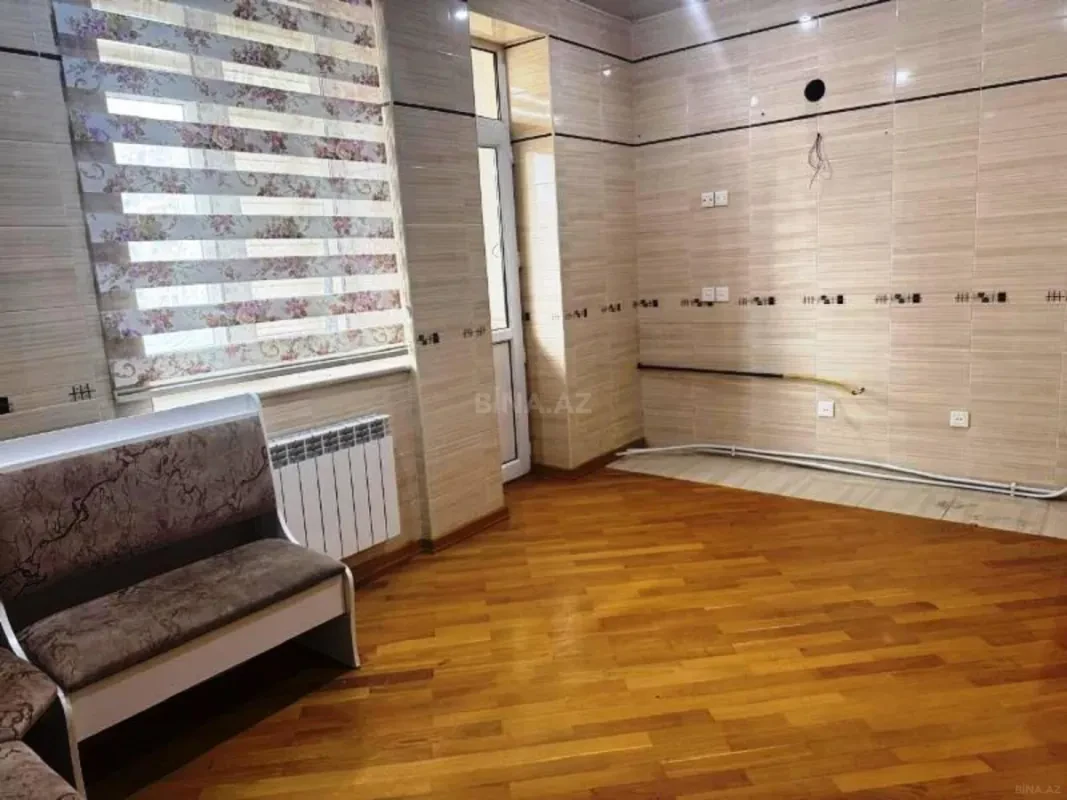 Satılır 2 otaqlı mənzil 92 m²